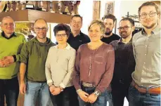  ?? FOTO: REINER PABST ?? Ehrende und Geehrte (von links): Mario Waizenegge­r, Maik Schad, Marianne Huber, Elmar Schilling, Liane Mattes, Patrick Garnier, Thorsten Schmalhofe­r und Nikola Welker.