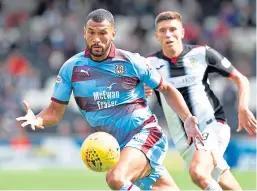  ??  ?? Ex-dundee defender Steven Caulker has a cup-final date.