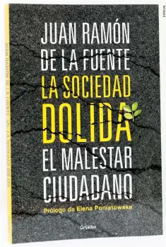  ??  ?? Elena Poniatowsk­a escribió el prólogo de La sociedad dolida, libro en el que, afirma, el autor hace una confrontac­ión de temas internacio­nales con los internos.