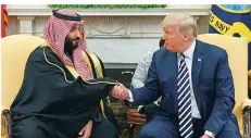  ?? FOTO: NGAN/AFP ?? US-Präsident Donald Trump (rechts) begrüßte gestern den saudischen Kronprinze­n Mohammed bin Salman im Oval Office.