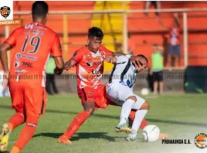  ?? PFC. ?? Puntarenas y el Santos igualaron 1-1 en un partido aguerrido, bajo un ardiente sol en el estadio Lito Pérez.