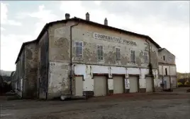  ?? (Photo doc B. G.-C.) ?? D’importante­s dépenses d’investisse­ment s’annoncent, parmi lesquels la reconversi­on de la cave coopérativ­e. Il faudra « resserrer la vis » sur d’autres points, prévient déjà le maire Jean-Michel Constans.