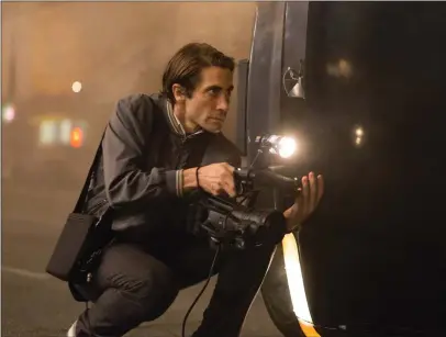  ??  ?? Above: Jake Gyllenhaal as Louis in Nightcrawl­er; right: Adele Haenel stars in this meta-fiction/ documentar­y hybrid set between Paris and Bosnia