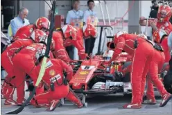  ??  ?? PROBLEMAS. Las averías mecánicas han castigado a Ferrari.