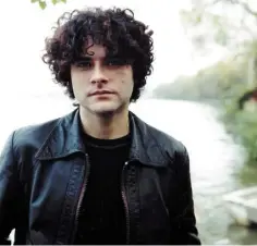  ??  ?? Paddy Casey plays the Presentati­on Centre, Enniscorth­y, on Saturday night.