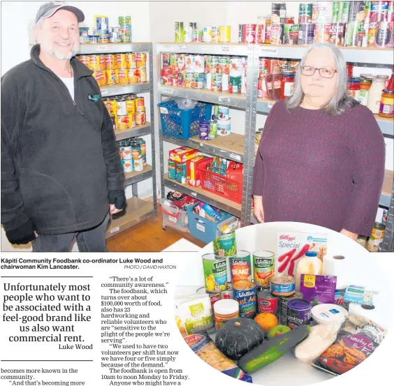  ?? PHOTO / DAVID HAXTON ?? Ka¯ piti Community Foodbank co-ordinator Luke Wood and chairwoman Kim Lancaster.
A typical foodbank parcel.
