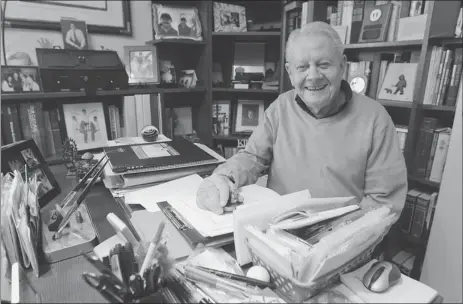  ?? JOHN MAHONEY/ THE GAZETTE ?? Former MNA Clifford Lincoln, at his home in Ste-Anne-de-Bellevue, has written a memoir, Toward New Horizons.