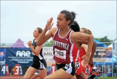  ?? MICHAEL REEVES — FOR DIGITAL FIRST MEDIA ?? Grace Lanouette performs during the girls 200-meter final Saturday.