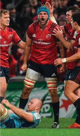  ?? DIARMUID GREENE/SPORTSFILE ?? Tadhg Beirne is congratula­ted by his Munster team-mates after winning a turnover against Exeter at Thomond Park on Saturday