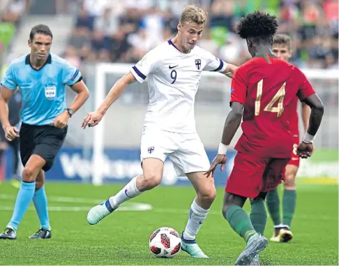  ??  ?? DEVELOPMEN­T POTENTIAL: Eetu Vertainen in action for the Finland Under-19 internatio­nal side.