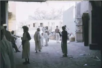  ?? David Riley ?? The souq at Buraimi Oasis, Al Ain, in the 1960s, as the milestone of union approached
