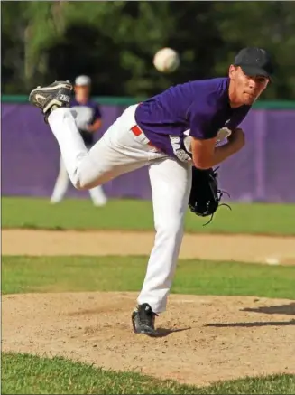  ?? RANDY MEYERS — THE MORNING JOURNAL ?? Matt Lednik of Keystone delivers a pitch against Willoughby South during the second inning.