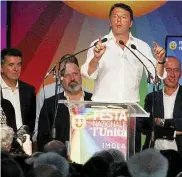  ?? Ansa ?? Sul palco Matteo Renzi alla Festa dell’Unità di Imola