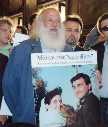  ?? ?? Lotta a Cosa Nostra Vincenzo Agostino, padre di Nino, morto domenica