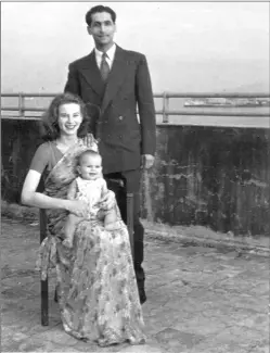  ?? Courtesy: Juggernaut ?? Kawas Nanavati, Sylvia and their daughter Tannaz in 1955.