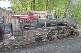  ?? The Milwaukee County Zoo’s two steam engine locomotive­s, which power the zoo train along with two diesel engines, will be retired in 2024. ?? MILWAUKEE COUNTY ZOO