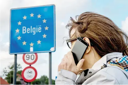  ??  ?? Roaming charges within and outside Europe account for an average of around 5 percent of sales for telephone operators in Europe, estimates Sylvain Chevallier of BearingPoi­nt. (AFP)