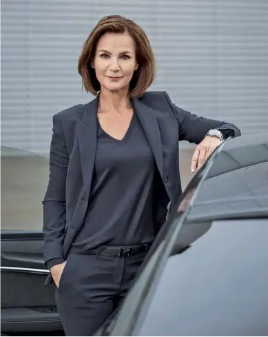  ??  ?? ORA GUIDO IO
Hildegard Wortmann, tedesca di Münster, è la prima donna membro del consiglio d’amministra­zione AUDI, dove dal 1° luglio 2019 è responsabi­le Sales & Marketing.