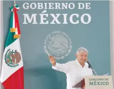  ??  ?? El presidente Andrés Manuel López Obrador presentó, en Durango, detalles de la construcci­ón de la carretera Tamazula-Canelas.