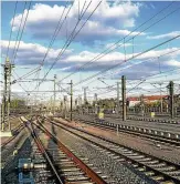  ?? ARCHIV-FOTO: KAI MUDRA ?? Keine Züge: So ruhig wird es am Wochenende auf dem Erfurter Hauptbahnh­of sein.