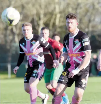  ?? ?? Danny Horscroft was on target from the penalty spot in Windsor's 3-1 win.