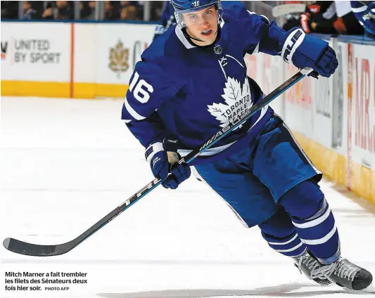  ?? PHOTO AFP ?? Mitch Marner a fait trembler les filets des Sénateurs deux fois hier soir.