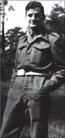  ??  ?? Victory: Tank sergeant Currie in Germany in 1945