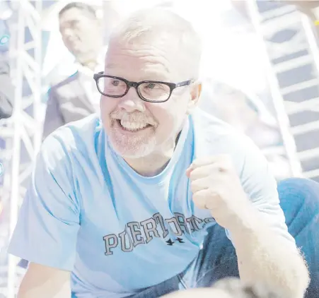  ??  ?? Freddie Roach recibirá a Pitufo Díaz en su gimnasio desde el próximo 21 de enero.