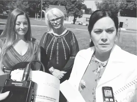  ?? NICK BRANCACCIO ?? Windsor West MPP Lisa Gretzky, right, announces NDP plans for improvemen­ts to mental health care at Hotel-Dieu Grace Healthcare on Prince Road on Friday. Joining Gretzky were Windsor mom Andrea Corby, left, and social worker Suzy Sulaiman.