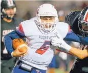  ?? MARVIN PFEIFFER/SAN ANTONIO EXPRESS NEWS ?? Bryson Carroll, a dual-threat quarterbac­k from Roosevelt High School in San Antonio, Texas, plans to sign a letter of intent on Wednesday with New Mexico. The two are ideal fits for each other.