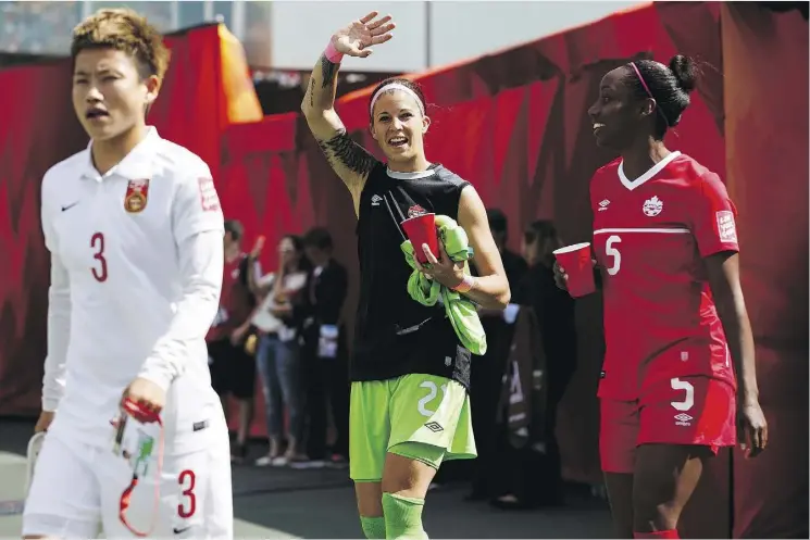  ?? IAN KUCERAK ?? Stephanie Labbe, centre, who won Olympic bronze in 2016 as Canada’s starting goalkeeper, says the departing John Herdman tried to develop good people as well as players.