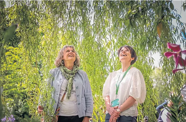  ?? ?? HOPE: Macmillan partnershi­p manager Joanne Adamson, left, with Move More developmen­t officer Linda Brown. Picture by Mhairi Edwards.