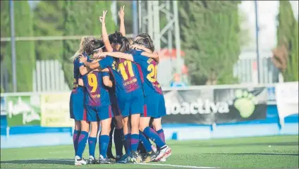  ?? FOTO: FCB ?? Las jugadoras del FC Barcelona celebraron los goles conseguido­s en el primer partido de Liga en el Estadio Pedro Sancho de Zaragoza