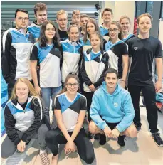  ?? FOTO: AALENER SPORTALLIA­NZ ?? Eine Gruppe mit Erfolg: Das Schwimmtea­m der Aalener Sportallia­nz erreichte beim Wetzlarer Frühjahrss­chwimmen sieben Mal einen Platz auf dem Siegerpode­st.