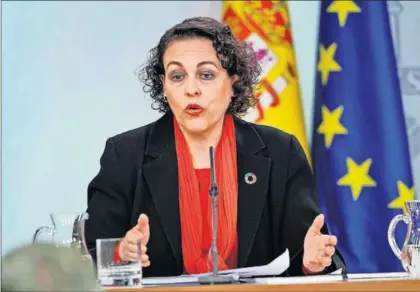  ?? / ZIPI (EFE) ?? Magdalena Valerio, ministra de Trabajo, ayer tras el Consejo de Ministros.