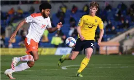  ??  ?? Ellis Simms scored twice for Blackpool, who will play Lincoln City or Sunderland at Wembley if they see off Oxford in their semi-final second leg. Photograph: Simon West/Action Plus/Shuttersto­ck