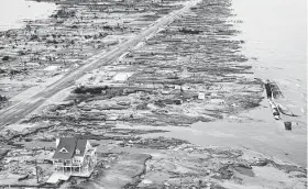  ?? Staff file photo ?? A single house remains on Sept. 14, 2008, in Gilchrist after Hurricane Ike hit. Restoring wetlands and oyster reefs could be the first step in securing the coast.