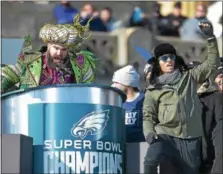  ?? PETE BANNAN-DIGITAL FIRST MEDIA ?? Center Jason Kelce had the most lively speech at the Eagles’ championsh­ip celebratio­n.