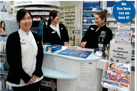  ?? Photo: Matthew Newton ?? COUNTRY LIFE: Hard at work are (from left) Hooper Centre Pharmacy’s Natalie Chooi, owner Catherine Chiu and Jaime Prouten.