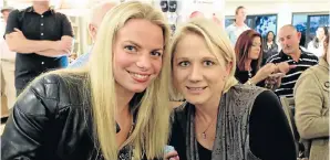  ?? Picture: SALVELIO MEYER ?? BAKE MY DAY: Annemieke Theuner, left, and Liana Davidson attend the Le Creuset cooking demonstrat­ion and dinner at Banneton bakery and café last week