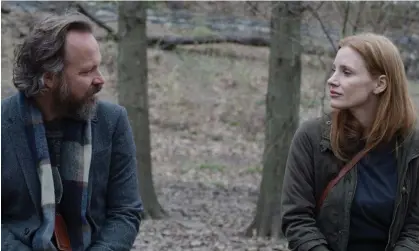  ?? ?? Exceptiona­lly intelligen­t performanc­es … Peter Sarsgaard and Jessica Chastain in Memory. Photograph: Cinetic