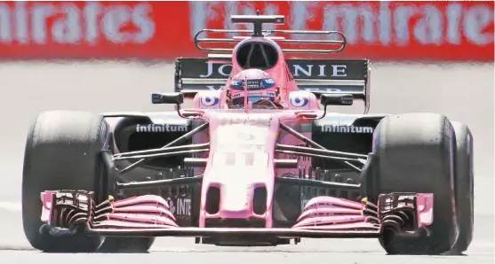  ??  ?? El automóvil Force India de Sergio Pérez
