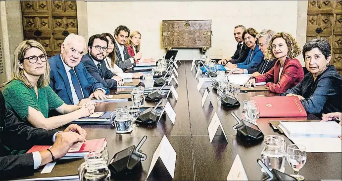  ?? XAVIER CERVERA ?? La reunió de l’1 d’agost de la comissió bilateral Generalita­t-Estat ha anat seguida d’altres cites entre delegacion­s catalanes i de l’Executiu central