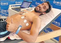  ??  ?? TODO BIEN. Raúl, durante unas pruebas médicas con el Athletic.