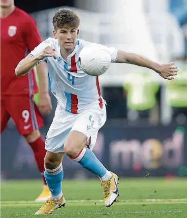  ?? Foto: Ben Majerus / sportspres­s.lu ?? Florian Bohnert wird gegen Norwegen nach 59 Minuten eingewechs­elt.