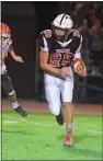  ?? AUSTIN HERTZOG - MEDIANEWS GROUP ?? Boyertown’s Mason Marinello rushes to the outside against Perkiomen Valley.