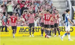  ?? // EFE ?? Los jugadores del Athletic celebran el decisivo gol de Vesga