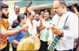  ?? PTI ?? AG Perarivala­n plays a musical instrument outside his house in Jolarpet, Tirupattur district of Tamil Nadu, on Wednesday.