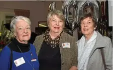  ??  ?? Ros Smith, who attended Glennie from 1957-1960 and also taught at the school (left), speaks to Jan Mitchell (1956-1959) and Pamela Donovan (1951-1958) (right).