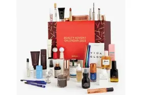  ?? Photograph: Selfridges ?? The £220 Selfridges beauty advent calendar, which the retailer said had £1,094 of product in it.